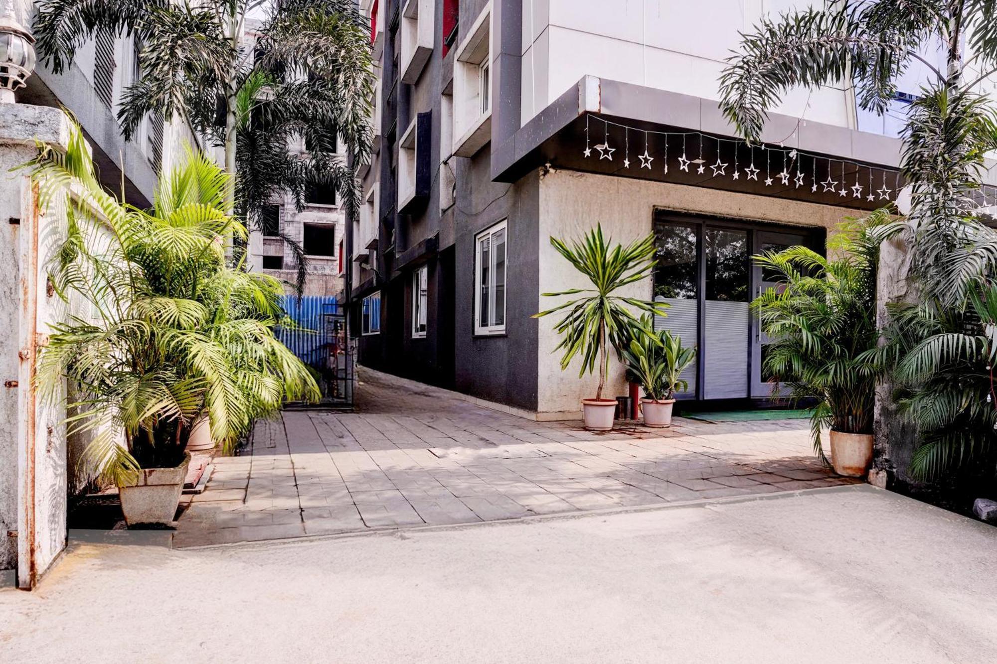 Townhouse Oak Kopar Khairane Navi Mumbai Formerly Ivy Hotel Exterior photo