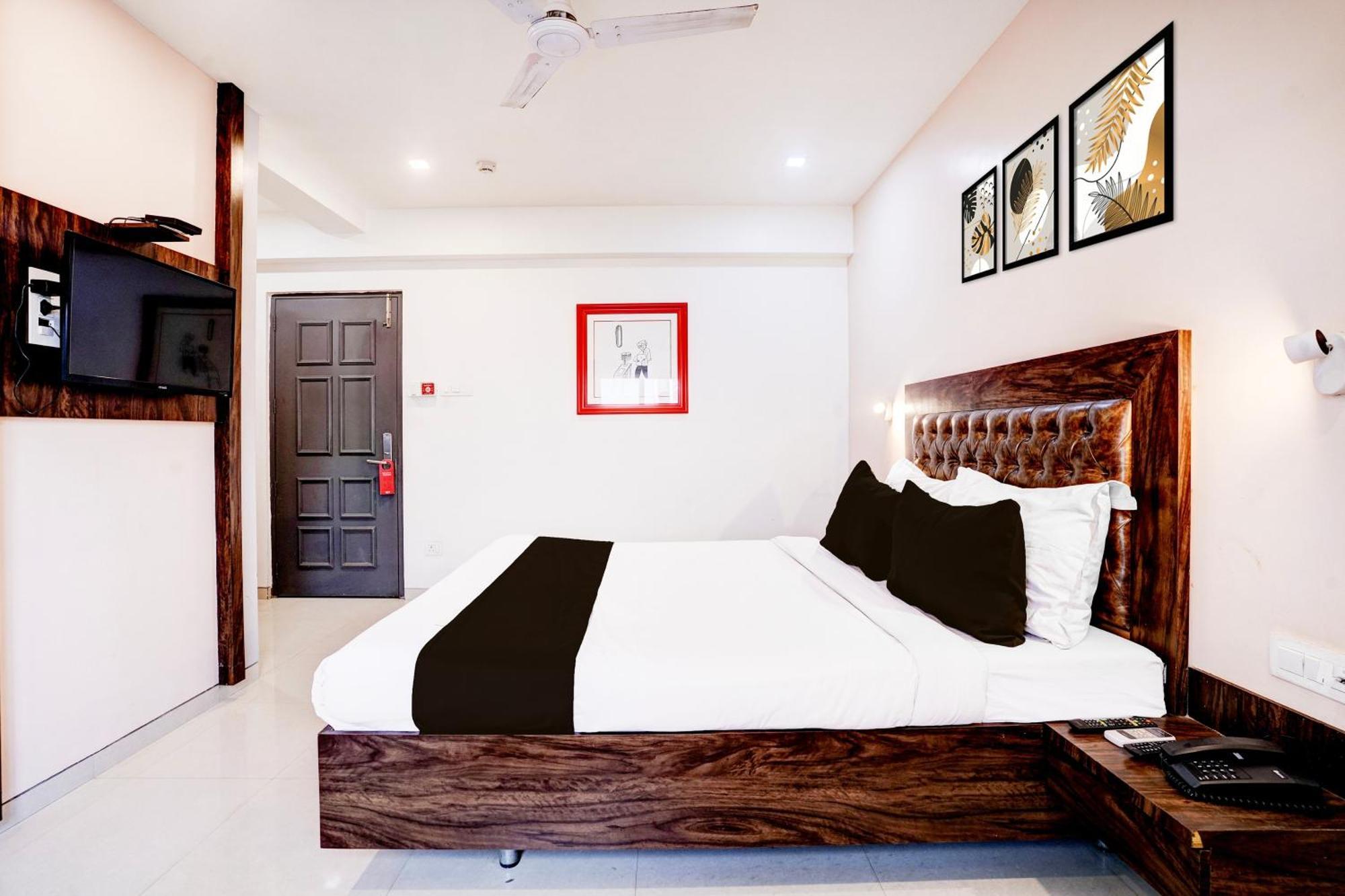 Townhouse Oak Kopar Khairane Navi Mumbai Formerly Ivy Hotel Exterior photo